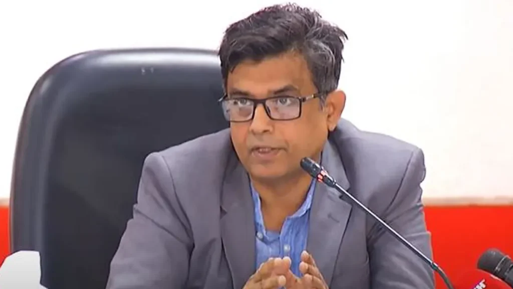 বাংলাদেশে হতাহতের সংখ্যা গোপন করা অসম্ভব- প্রেস সচিবের এই বক্তব্যর সাথে আপনি কি একমত?