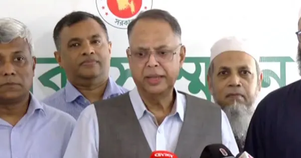 গ্রামে লোডশেডিং নেই মন্তব্য করেছেন বিদ্যুৎমন্ত্রী ইকবাল হাসান মাহমুদ টুকু। কোথাও বিদ্যুৎ না থাকলে তা কারিগরি ত্রুটিজনিত কারণ বলে জানিয়েছেন তিনি। মন্ত্রীর এই বক্তব্যে আপনি একমত?